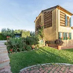 Villa Villa In Tuscany With Infinity Pool *