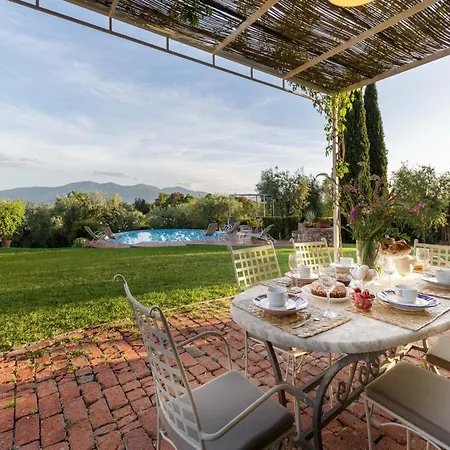 Romantic With Private Pool