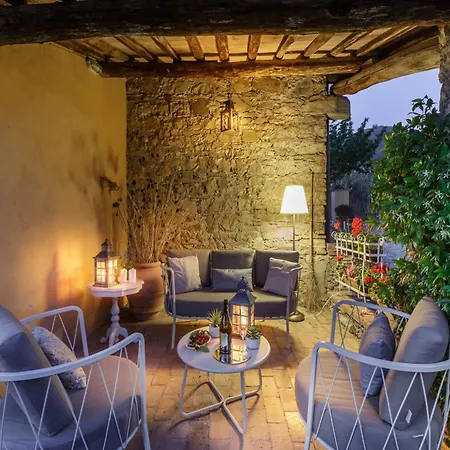Romantic With Private Pool *